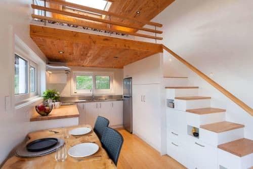 Holiday Home - Tiny Greenie