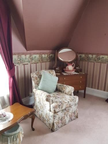 Deluxe Queen Suite