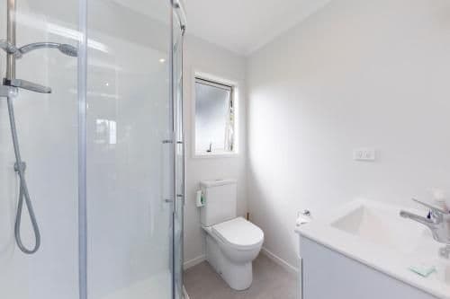 Self Contained 2 Bedroom unit up to sleep 4