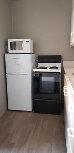 One-Bedroom Apartment Upstairs access