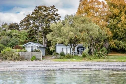 Absolute Lakefront Location Absolute Lakefront Location