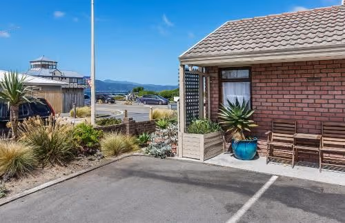 One-Bedroom Unit with View