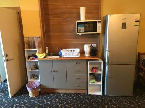 Deluxe Family Room (2 Adults + 1 Child)