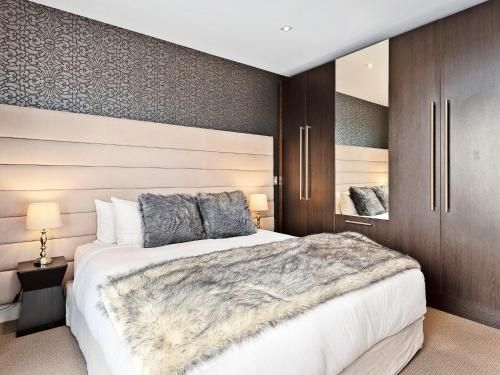 Catalina’s Luxury Apartment 53