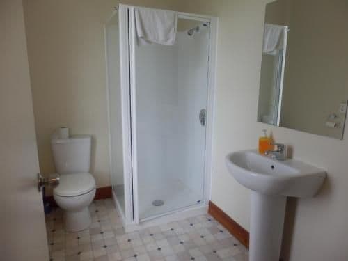 Twin Room with Private Bathroom