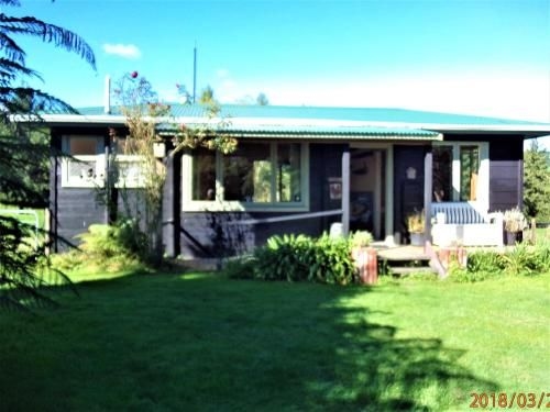 Earthsounds Country Cottage0