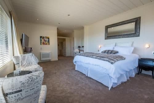 Deluxe King Suite
