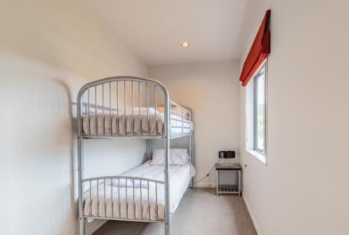 Two Story Villa- 2 Queens & 1 Bunk beds