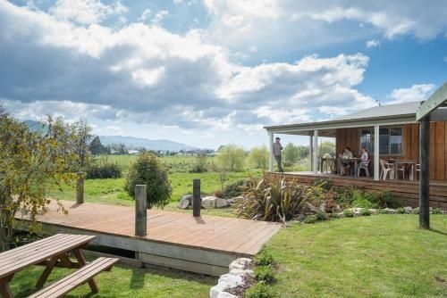 อีเดนส์ เอดจ์ ลอดจ์ (Eden's Edge Eco Lodge)4