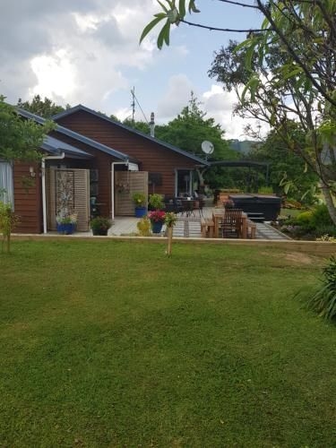 Paeroa Pukeko Lodge0
