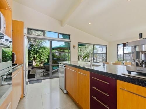The Beach House - Ruakaka Holiday Home4