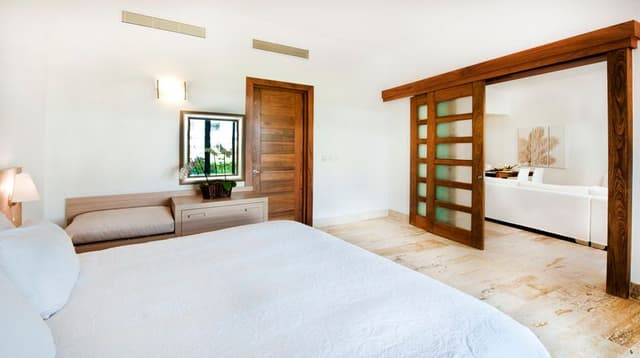 SUITE ONE BEDROOM