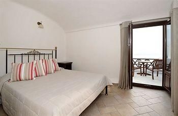 Mirabo Luxury Villa0