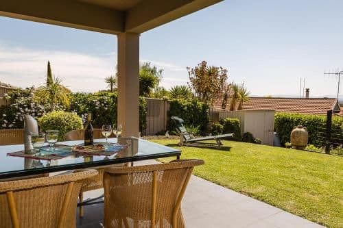Apartment with Garden View