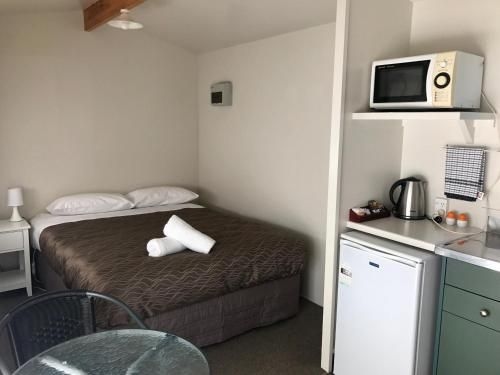 The Clive Hideaway1