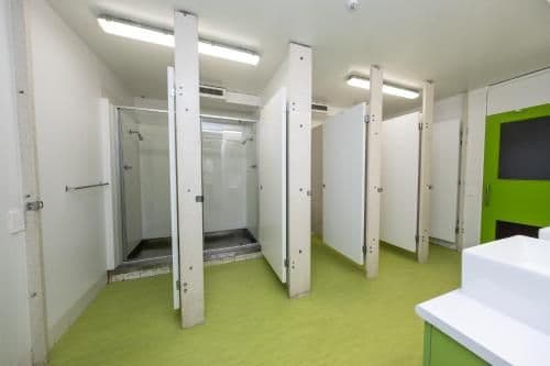Private Twin Room with Shared Bathroom