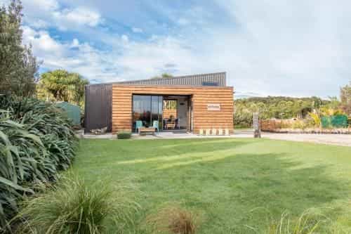 Out the Bay Tahi 1