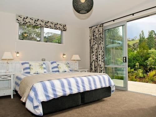 Three-Bedroom Holiday Home with Garden View