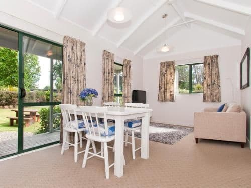 One-Bedroom Cottage with Garden View