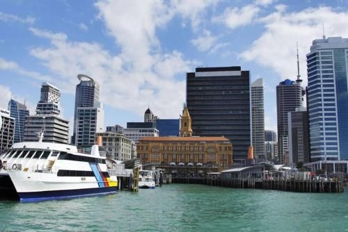 Auckland City Waterfront Historic Apartment1