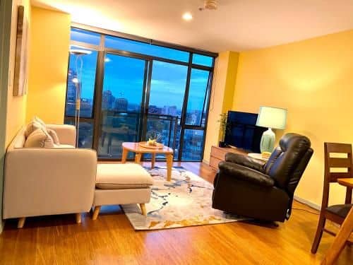 【JHT】2 BRM, Carpark, CBD, Next to Uni, Netflix 【JHT】2 BRM, Carpark, CBD, Next to Uni, Netflix