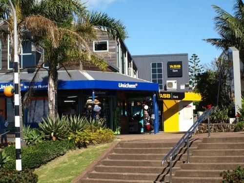 Jake's Place Oneroa Waiheke4