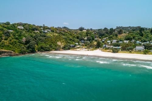 Sunshine Cottage by the Sea3