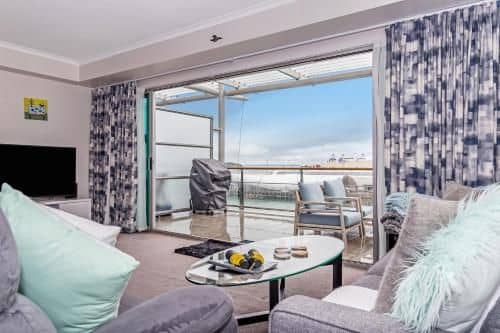 Princes Wharf Waterfront - Comfortable Luxury Princes Wharf Waterfront - Comfortable Luxury