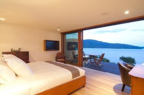 Deluxe King Room with Sea View