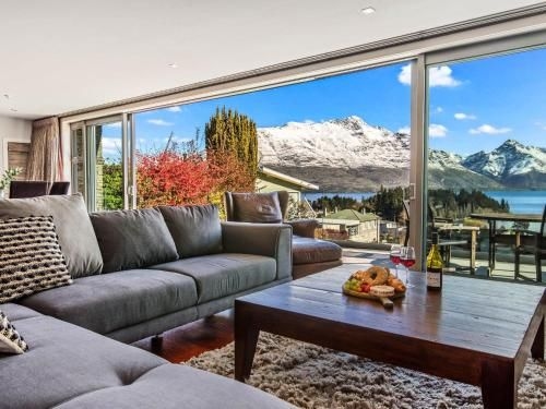 Catalina’s Luxury Apartment 13