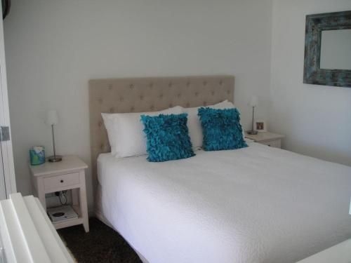 Oneroa Bay Villas2