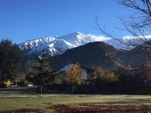 Park to Mountains Apartment3