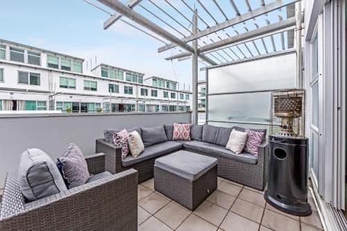 Apartment with Balcony