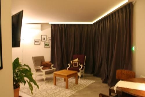 AHAVA Bed & Breakfast2
