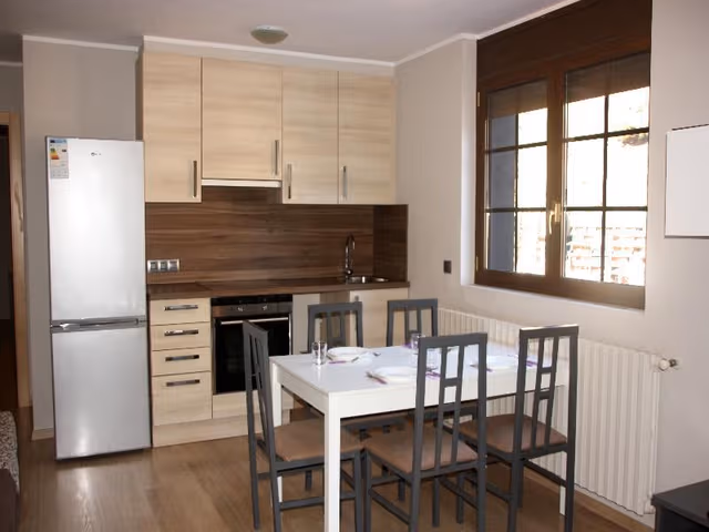 APARTMENT CAPACITY 6 TWO BEDROOMS