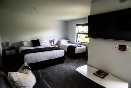 Large Twin Studio