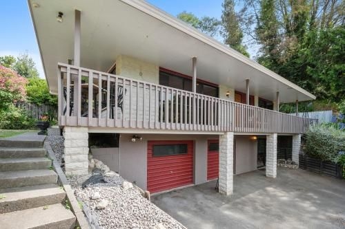 Bach Tokomaru - Hastings Holiday Home1