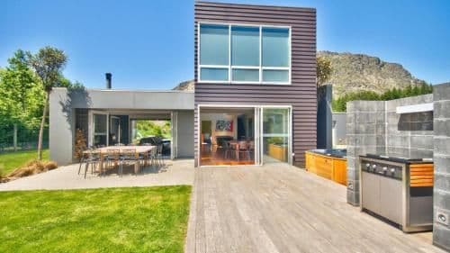 Five-Bedroom Holiday Home
