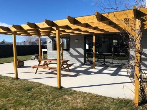 Twizel - Rhoboro Getaway - Modern & Relaxing3