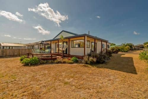 Kowhai Holidays - Matarangi Holiday Home Kowhai Holidays - Matarangi Holiday Home
