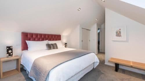 Four-Bedroom Holiday Home