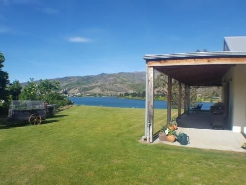 Cromwell Lakeside B n B0
