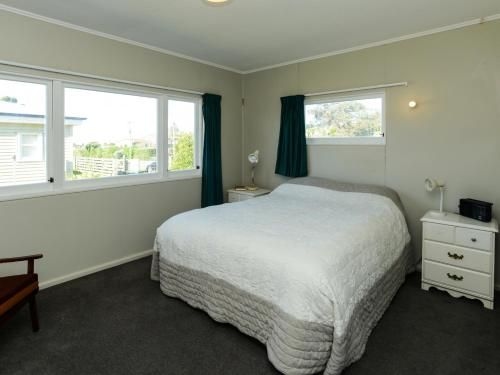 Harper Haven - Waimarama Holiday Home1