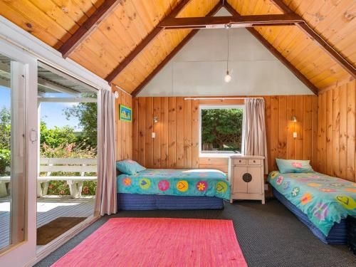 Copper Beech Cottage - Wharewaka Holiday Home3