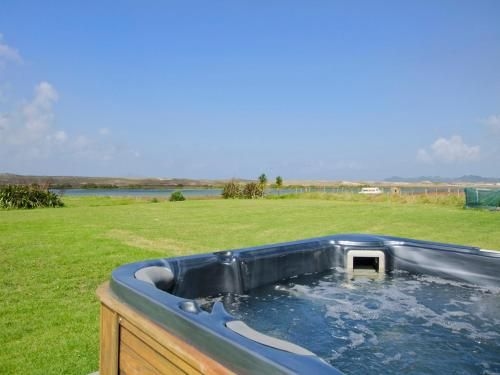 Waipu Dunes with Spa - Waipu Cove Holiday Home0