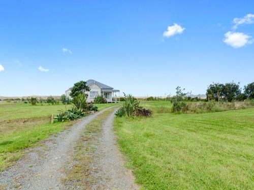 Waipu Dunes with Spa - Waipu Cove Holiday Home4