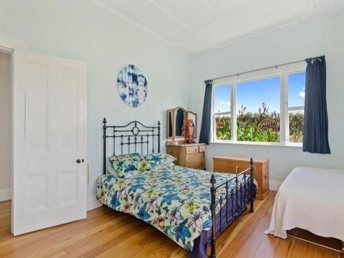 Waipu Dunes with Spa - Waipu Cove Holiday Home2