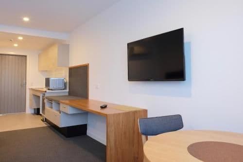 Basic Triple Room with Shared Bathroom
