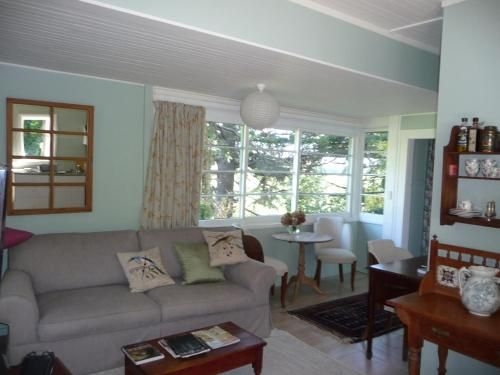 Top Cottage0