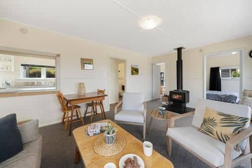 The Green Trout - Paraparaumu Beach Holiday Home The Green Trout - Paraparaumu Beach Holiday Home